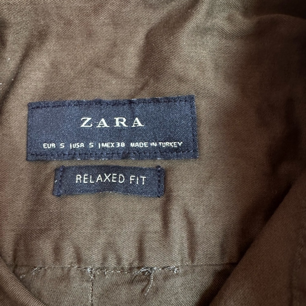 Zara Men's Casual Button Down Shirt - Picture 14 of 14